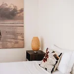Premium With Private Terrace & Garage Διαμέρισμα *