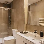 Premium With Private Terrace & Garage Διαμέρισμα Πόρτο